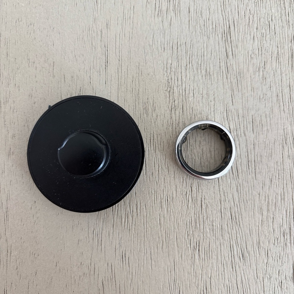 Oura Ring Gen 3 Size 9 Silver - good condition!